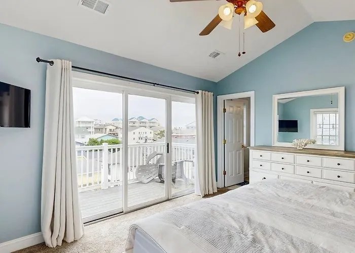 Spacious Coastal Townhouse With Multiple Decks Gas Fireplace & Relaxing Bay Views Сasa de vacaciones *